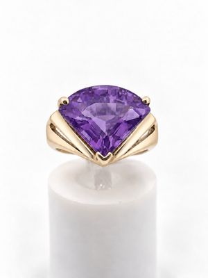 14ky Fancy Trilliant Cut Amethyst Art Deco Style Ring