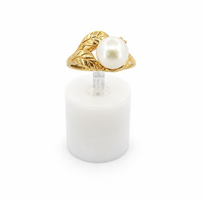 14ky Leaf Design Pearl and Diamond Ring