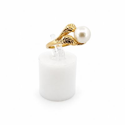 14ky Leaf Design Pearl and Diamond Ring