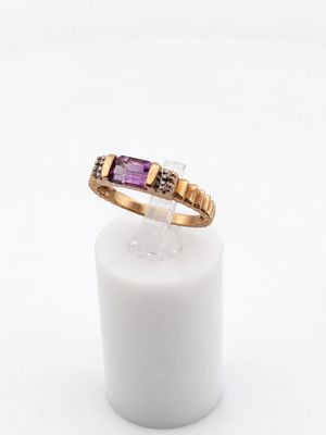 10ky East West Amethyst Fashion Ring