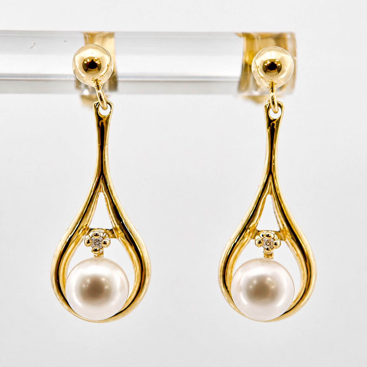14ky Drop Dangle Pearl and Melee Earrings 14ky Drop Dangle Pearl and Melee Earrings