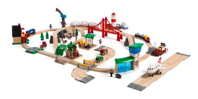 BRIO World Railway Deluxe Train Set