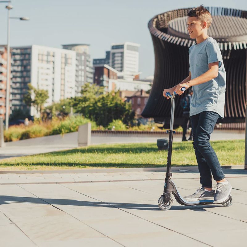 Trottinette Flow 125 Black