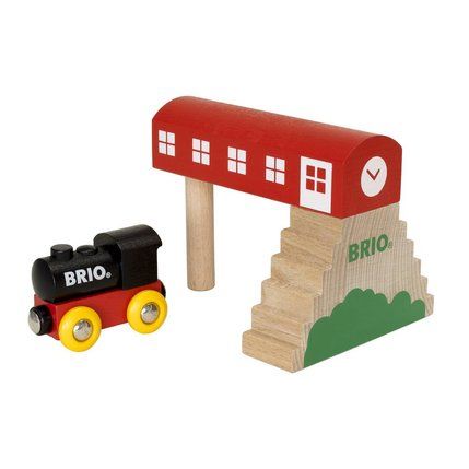 Brio gare et tradition et locomotive