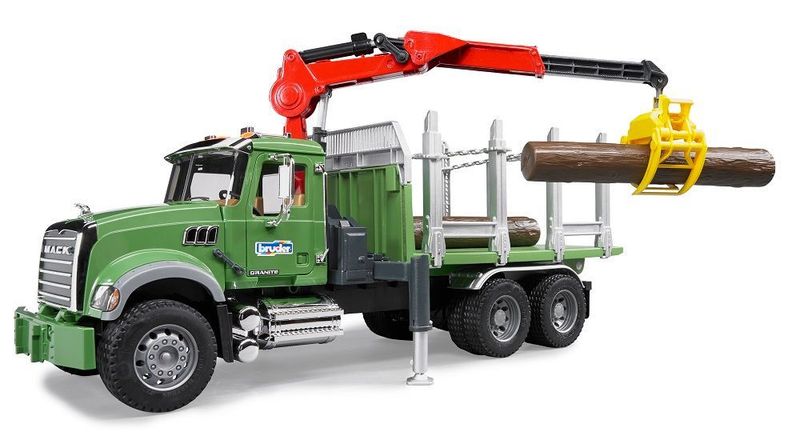 Camion de transport de bois granite mack avec trois troncs d'arbre