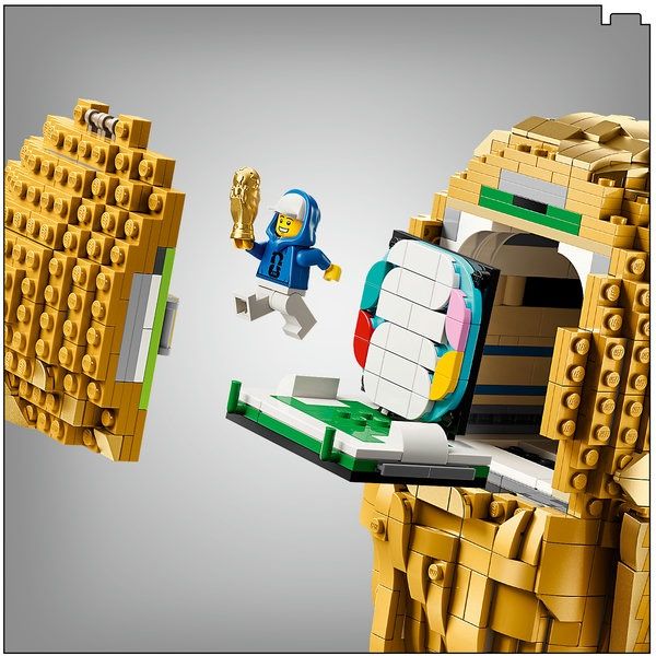 LEGO Editions 43020 FIFA World Cup Official Trophy