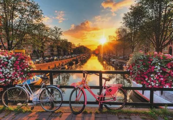 PZ200XL Sunset in Amsterdam