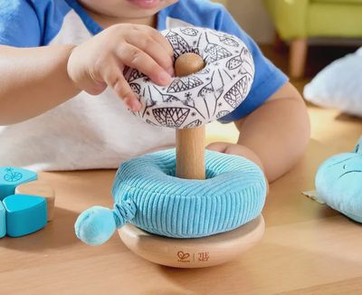 William Hippo Stacker - Hape x The Met