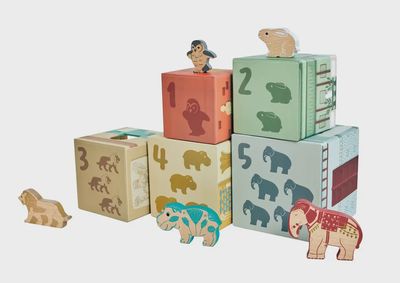 Museum Nesting Blocks - Hape x The Met