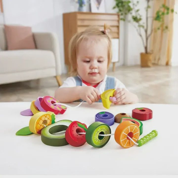 Caterpillar Fruit Feast Set