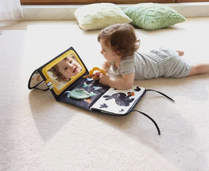 Tree of Life Play Mat - Hape x The Met