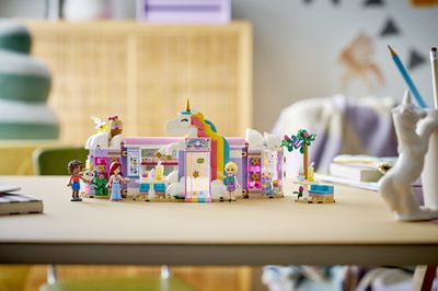 LEGO Friends 42684 Unicorn Dream Café