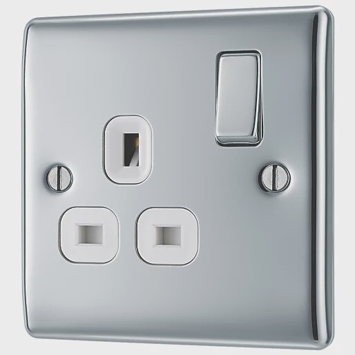 BRITISH GENERAL NEXUS METAL 13A 1-GANG DP SWITCHED PLUG SOCKET POLISHED CHROME WITH WHITE INSERTS