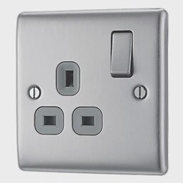 BRITISH GENERAL NEXUS METAL 13A 1-GANG SP SWITCHED PLUG SOCKET BRUSHED STEEL WITH GRAPHITE INSERTS
