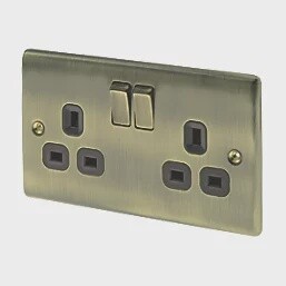 BRITISH GENERAL NEXUS METAL 13A 2-GANG DP SWITCHED PLUG SOCKET ANTIQUE BRASS WITH BLACK INSERTS