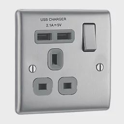 British General BRITISH GENERAL NEXUS METAL 13A 1-GANG SP SWITCHED SOCKET + 2.1A 10.5W 2-OUTLET TYPE A USB CHARGER BRUSHED STEEL WITH GRAPHITE INSERTS
