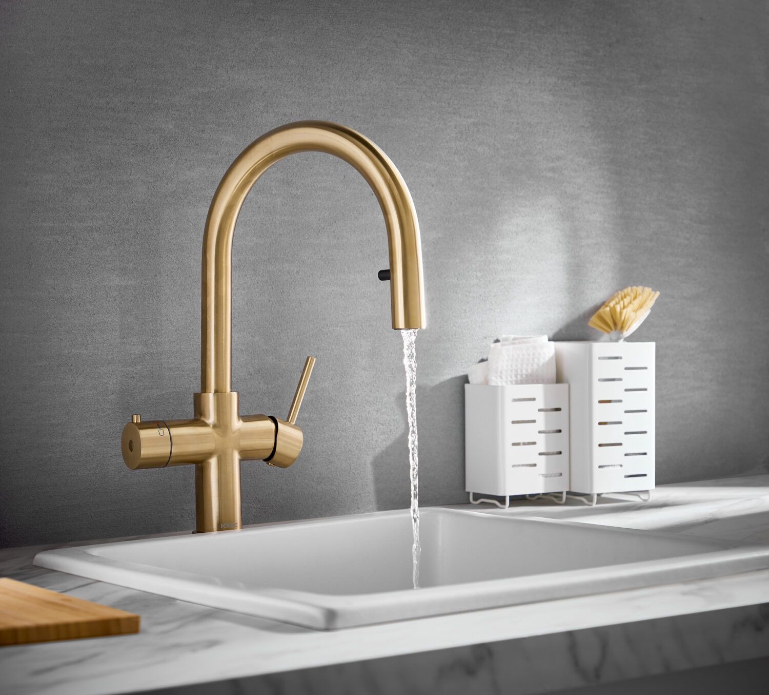 Scudo KoGE 4-in-1 Swan Pull Out Spout Hot Water Tap | Brushed Brass HOT009