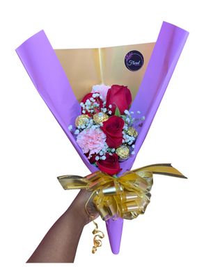 Small Bouquet( Carnations and Roses Mix  )