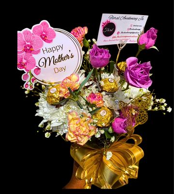 8 Mixed flowers Combo Vase Arrangement