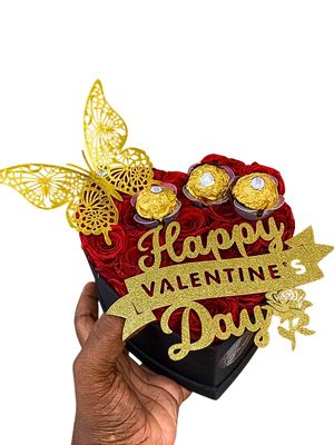 NEW Forever Roses In Heart Shaped Cloth Packaging