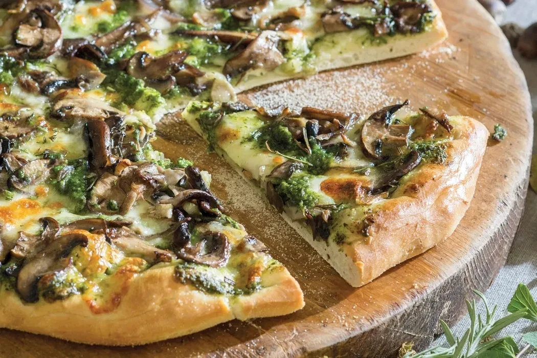Pesto & Mushrooms Slice