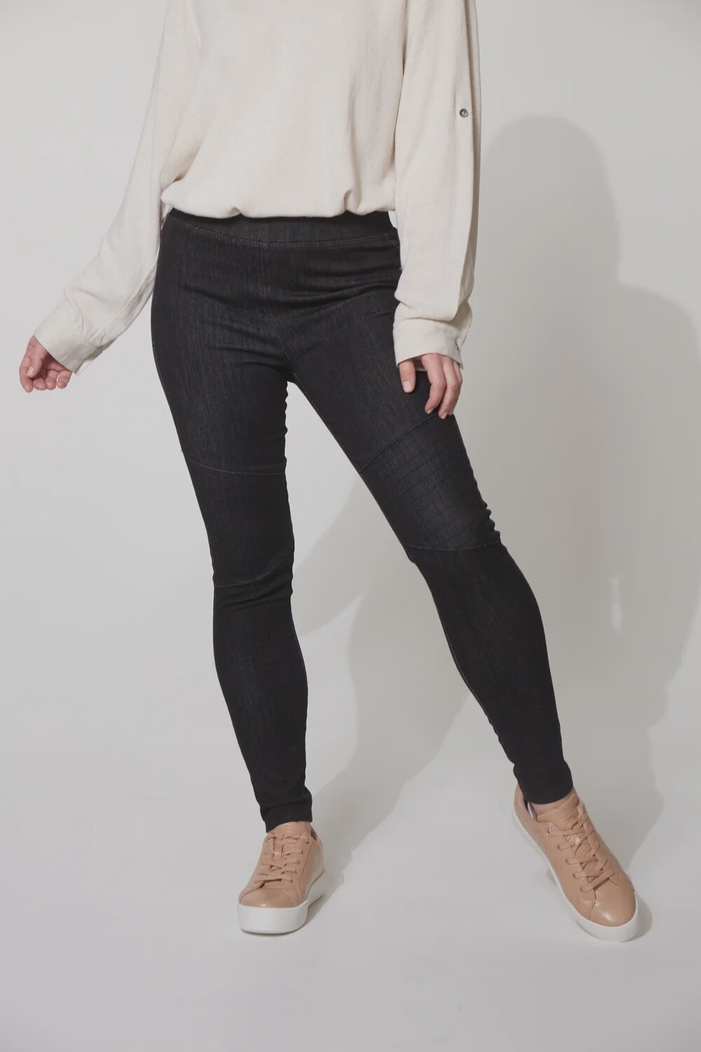 Odyssey Jegging - Raven, size: SMALL