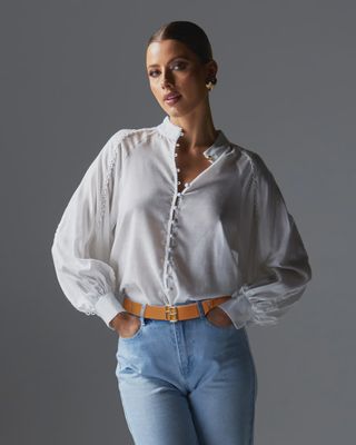 Berry Kiss Blouse  IVORY