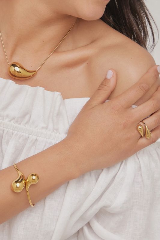 Halcyon Necklace GOLD