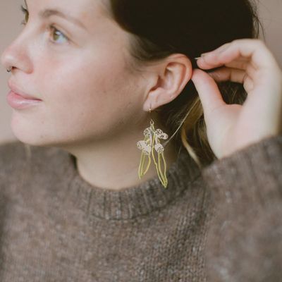 Gumnut &amp; Leaf dangle earrings in Gold/Silver