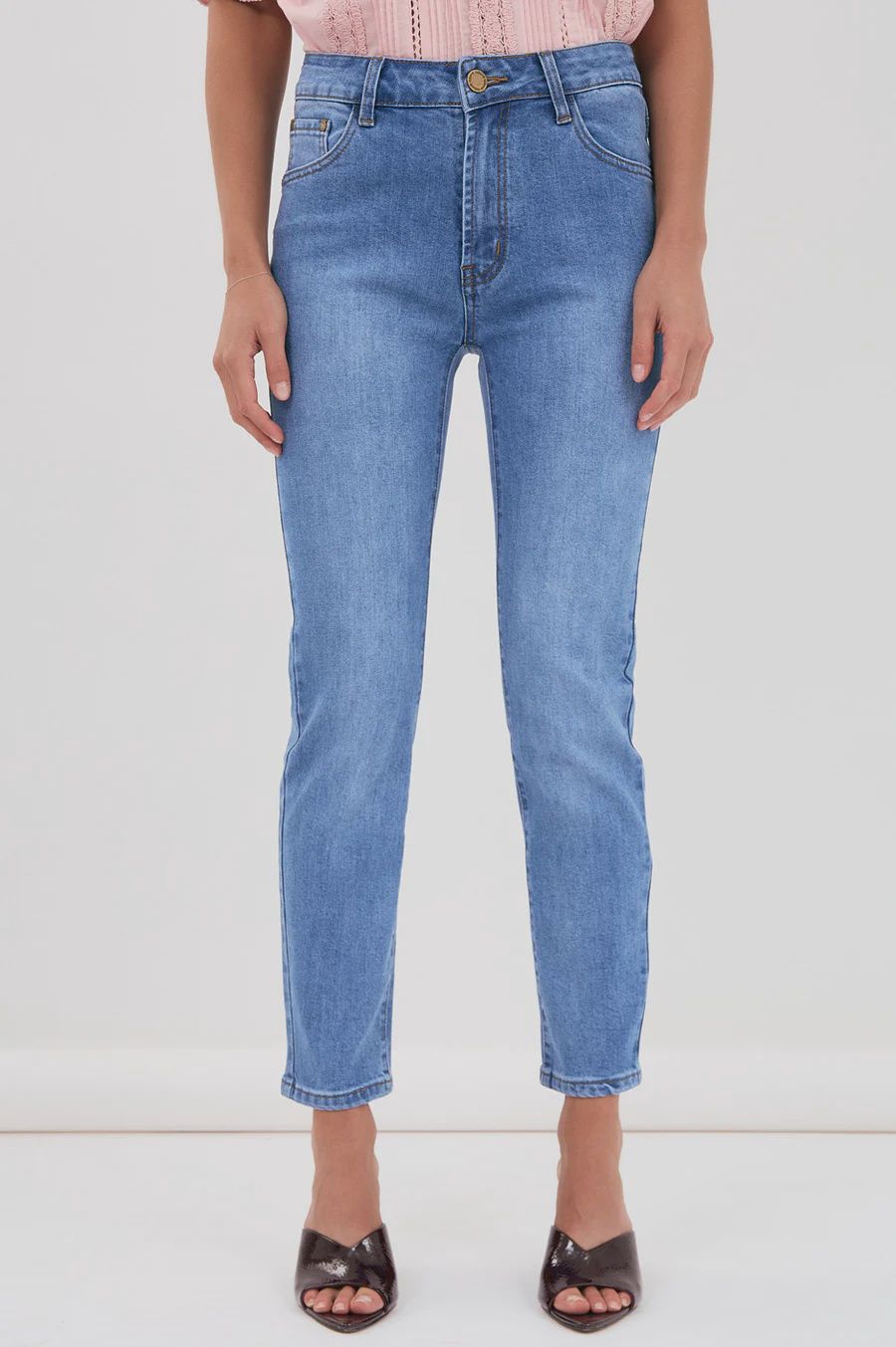 Lizzie Slim Leg Jean, size: 8