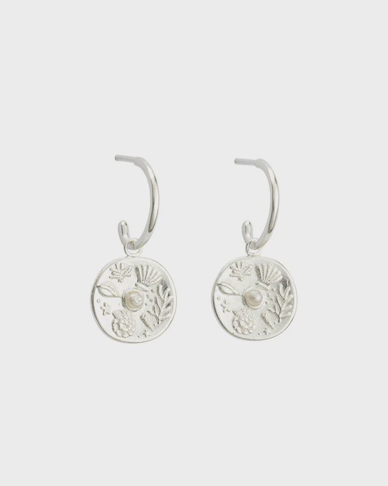 Daniella Hoop – Silver Medallion