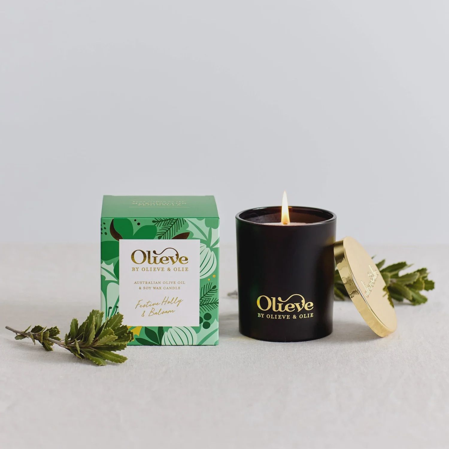 Festive Holly &amp; Balsam Candle