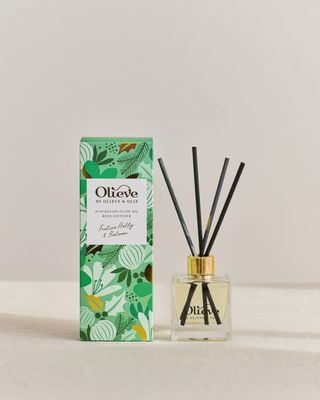 Festive Holly &amp; Balsam Diffuser