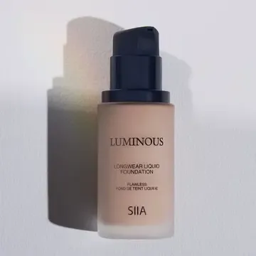 LUMINOUS LONG WEAR FOUNDATION