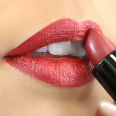 VELVET SEMI MATTE LIPSTICK-DESERT ROSE