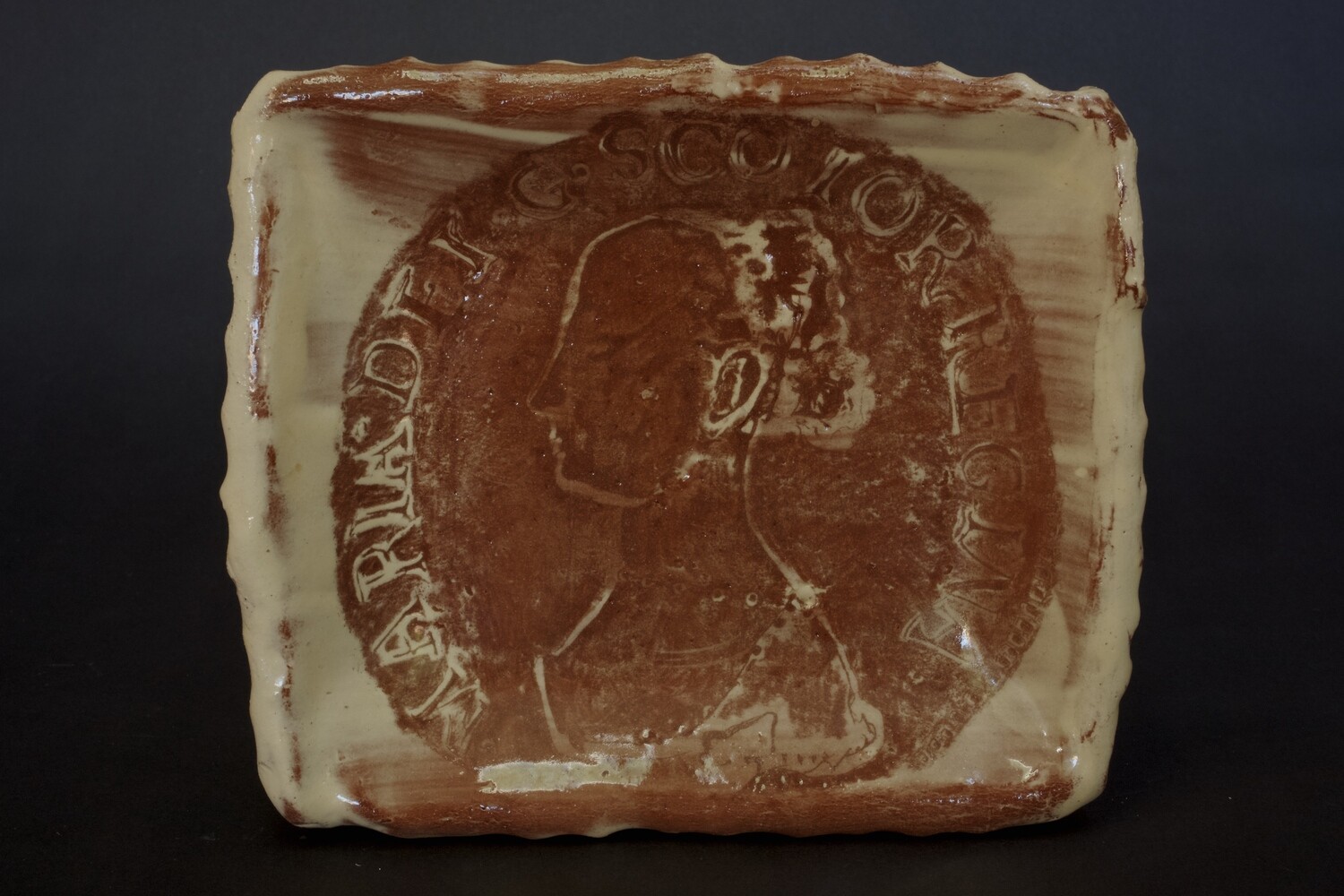 Rectangular shallow platter on feet - small with motto LOST?