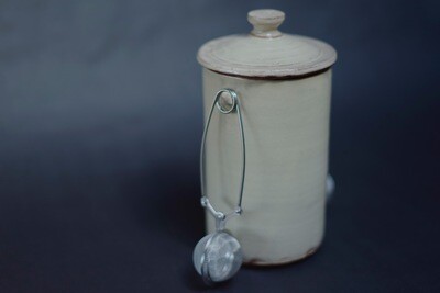 Tea caddy with tea eggs