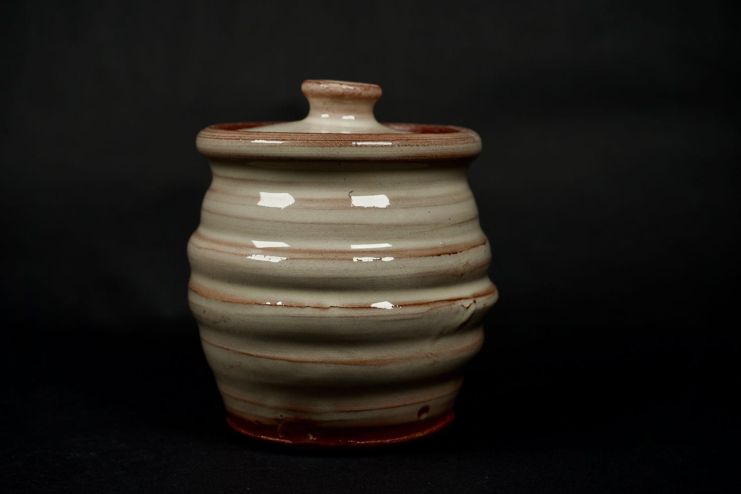 Honey jar
