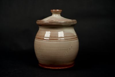 Honey jar