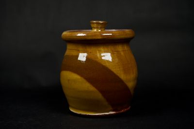 Honey jar