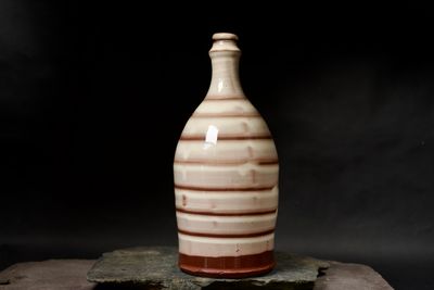 Oil bottle