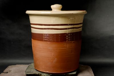 Lidded storage jar - bread crock