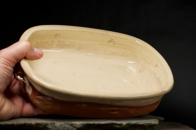 Shallow dish with handles - medium