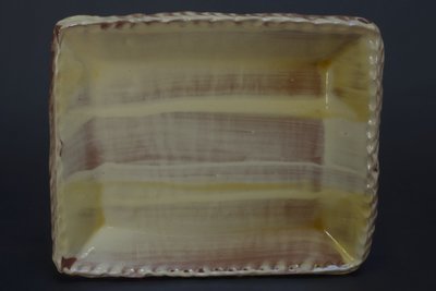 Rectangular shallow platter on feet - large