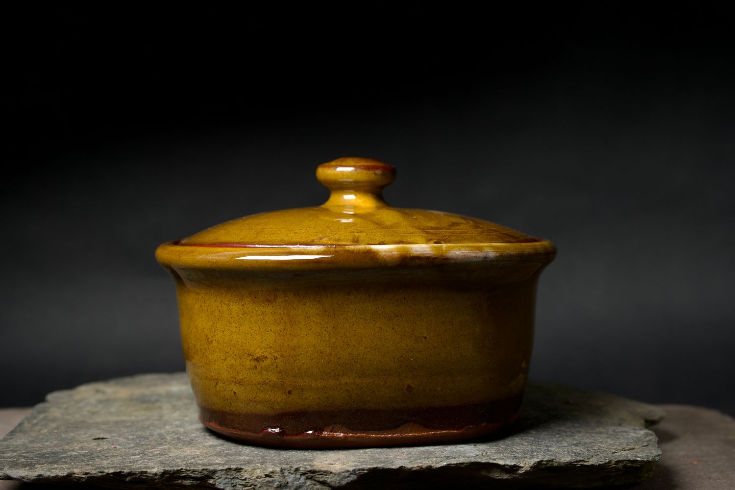 Butter dish