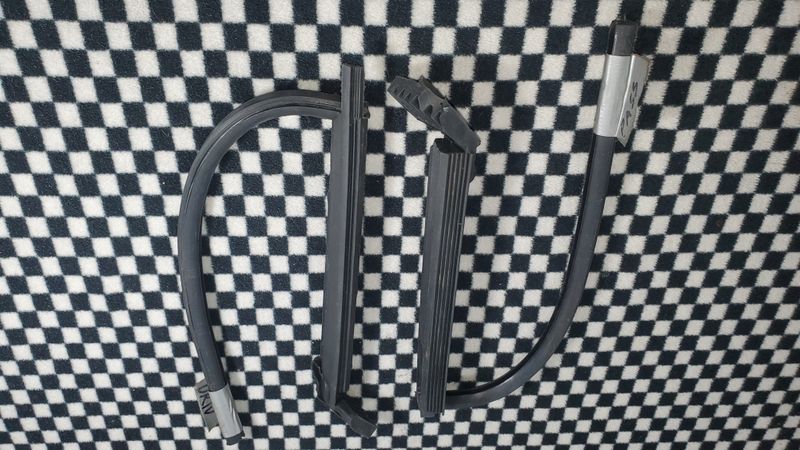 Vent Window rubber New from 914Rubber