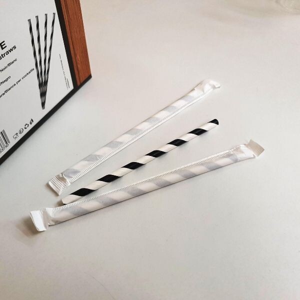 PALHINHAS EM PAPEL, PRETO E BRANCO, Ø6 x 145 mm.