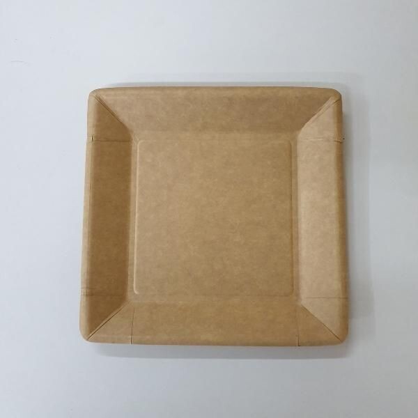 PRATO QUADRADO EM CARTÃO KRAFT LACADO 18 cm