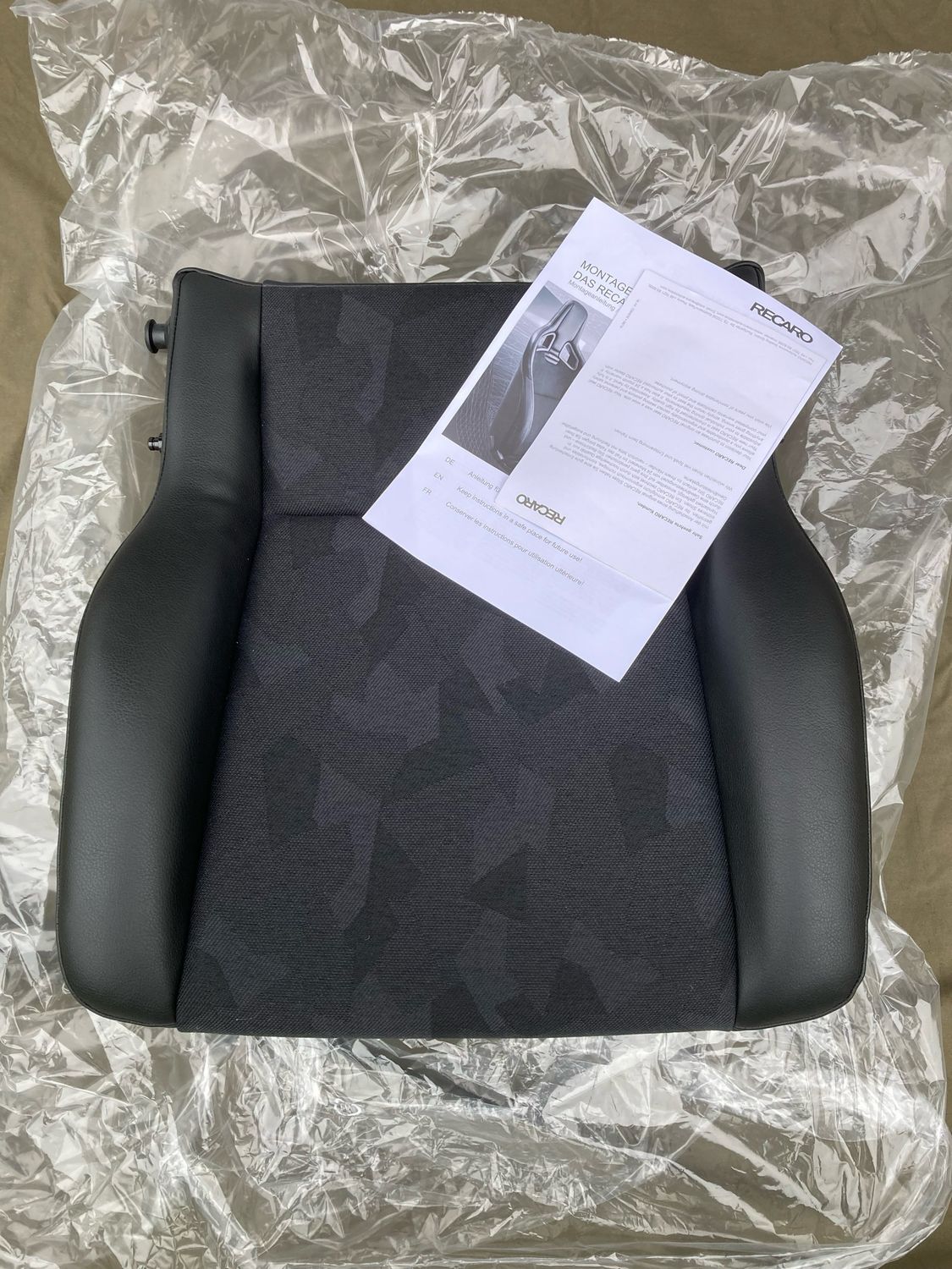 RECARO Specialist Sitzkissen M schwarz/Artista schwarz