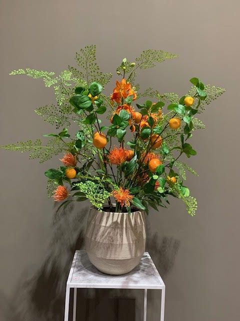 Boeket Mandarin in Bordo Vase Sand